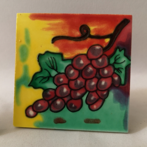 Set of Four Ceramic Pottery Tiles, Wine & Grape Motif, Vibrant, Hanging or Stand - Picture 5 of 9